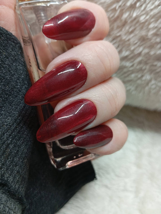 Kit Press-on Nails Cat Eye Rouge Bordeaux
