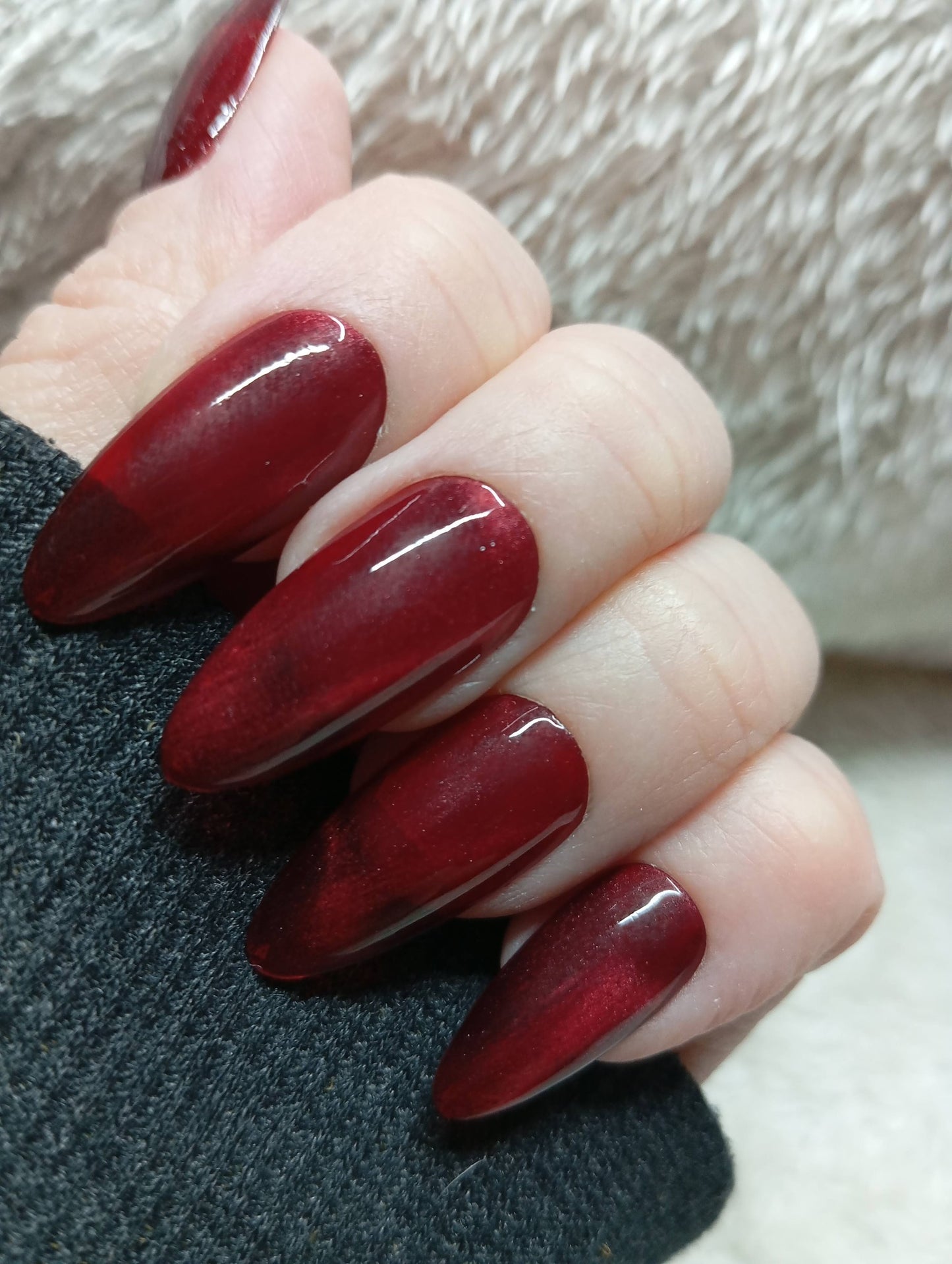 Kit Press-on Nails Cat Eye Rouge Bordeaux