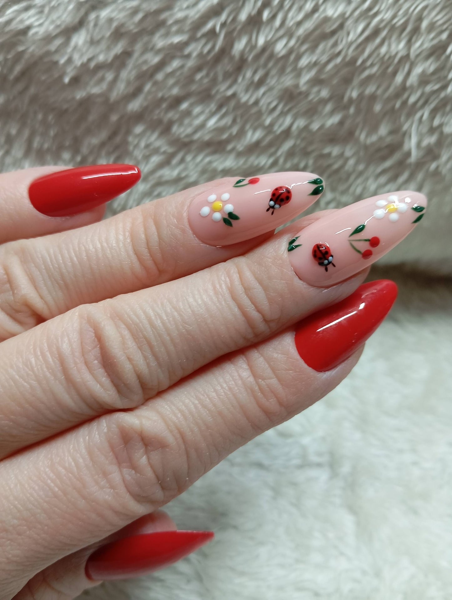 Kit Press-on Nails Rouge Coccinelle Jardin
