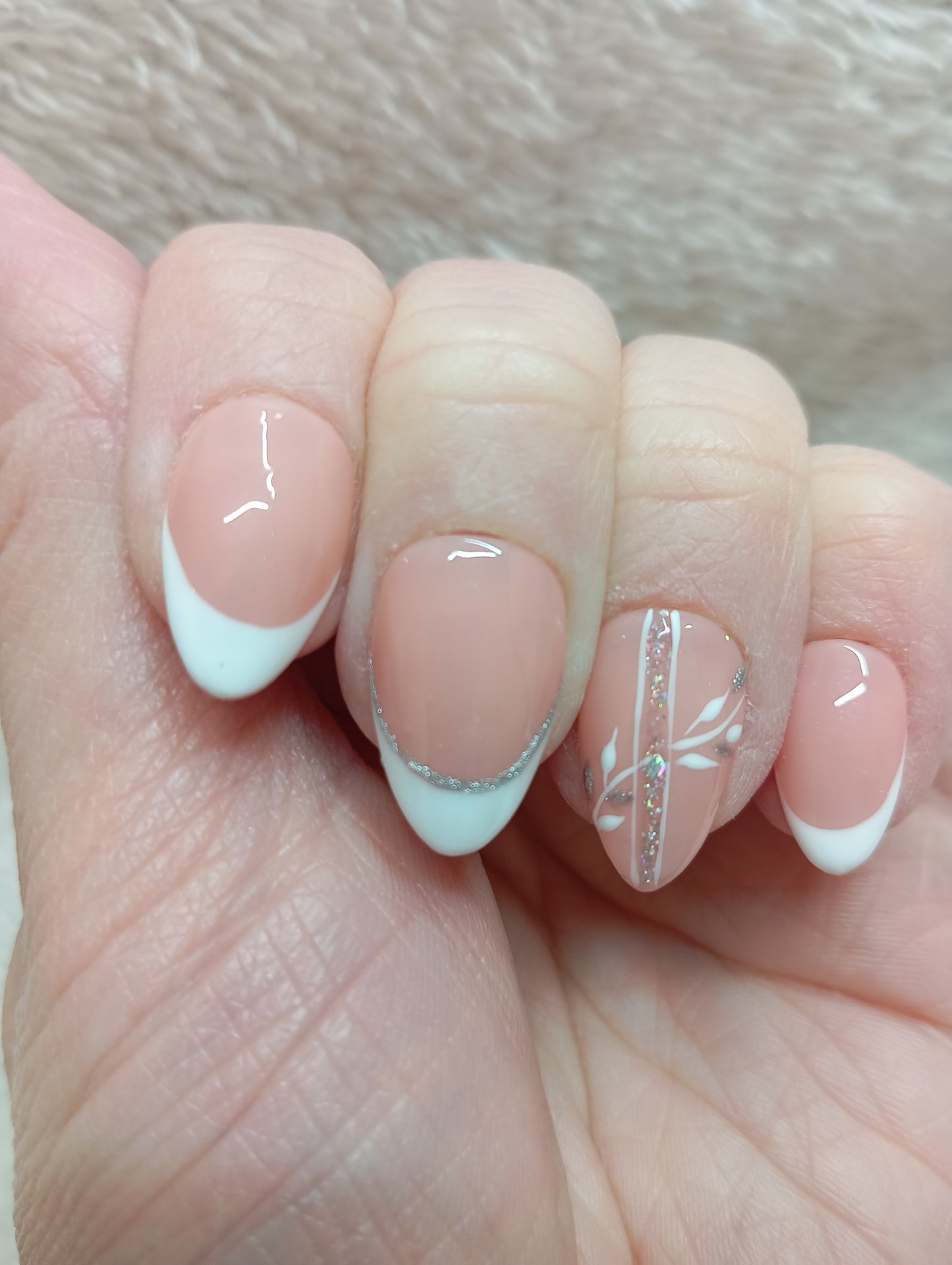 Press on Nails French Étoilée Amande Courte | Faux Ongles Fait Main French Manucure Étoilée – Claé&Co