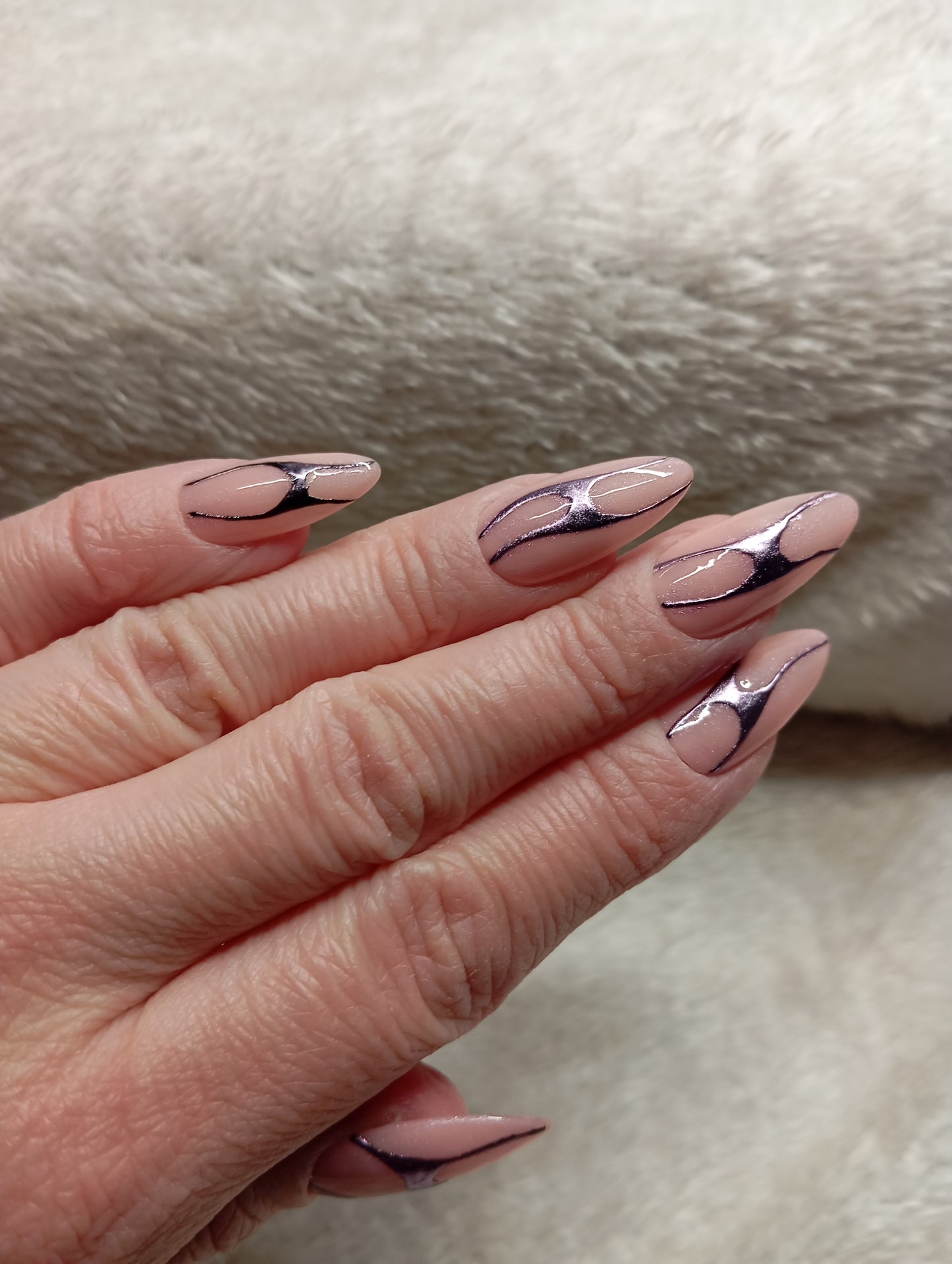 Press on Nails Nude Amande Longue | Faux Ongles Fait Main Élégance Sculptée – Claé&Co